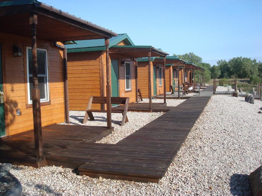South Platte Cabins & Kennels โอกัลลาลา ภายนอก รูปภาพ